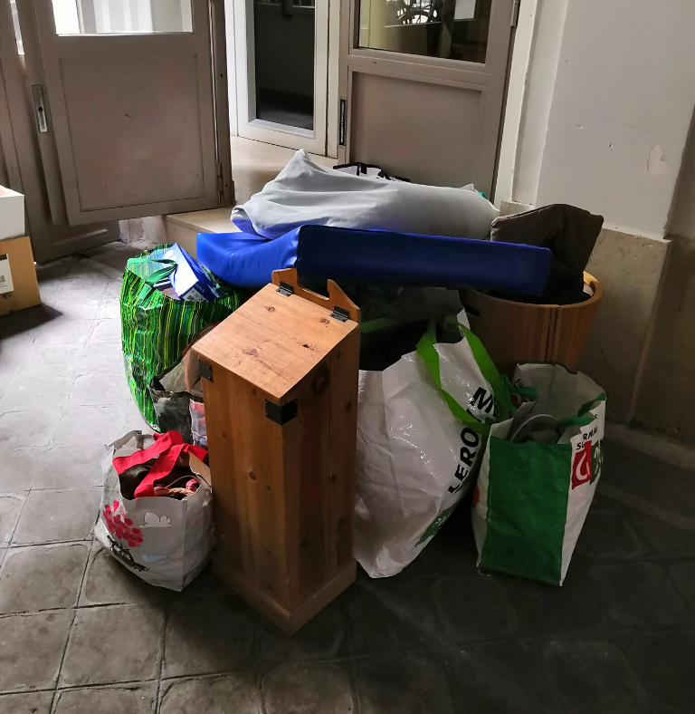 Vider Sortez les objets dont vous n'avez pas besoin.